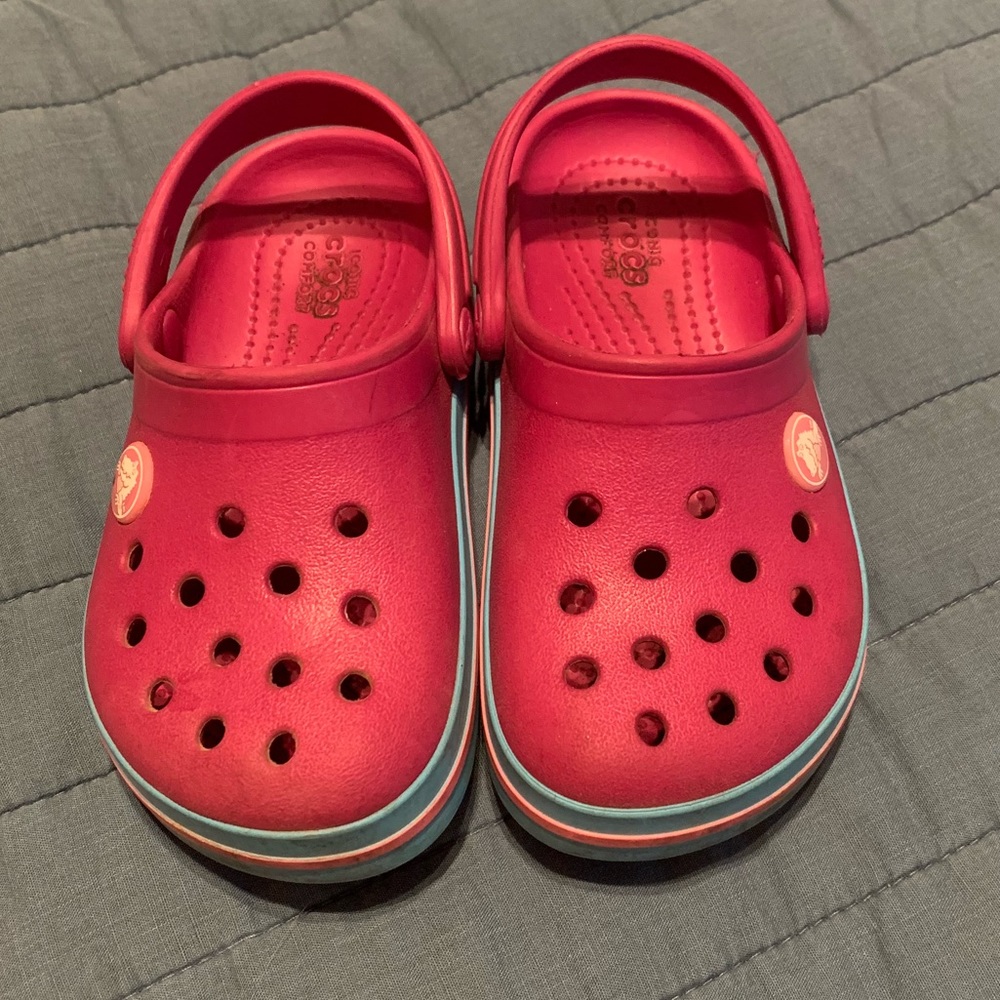 Pink Crocs, toddler size 9, EUC!